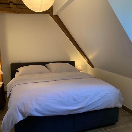 Le Clocher " Sous Les Combles" Parking Gratuit Beblenheim Buitenkant foto